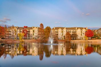 Buildings at Reserve at Dexter Lake luxury apartments homes in Cordova, TN