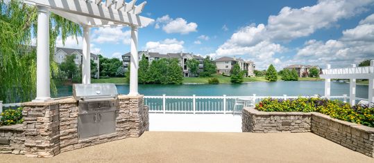 Pavillion Grilling Area at Reserve at Dexter Lake luxury apartment homes in Memphis, TN