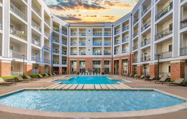 Pool at MAA Acklen luxury apartment homes in Nashville, TN