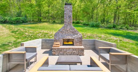 Outdoor Fireplace at MAA Bellevue in Nashville, TN