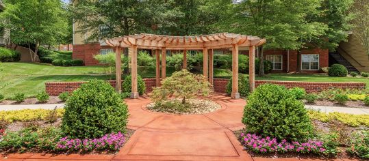 Garden at MAA Bellevue luxury apartment homes in Nashville, TN