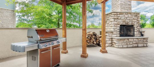 Grill at MAA Indian Lake Village luxury apartment homes in Hendersonville, TN