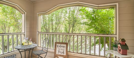 Patio at MAA Murfreesboro luxury apartment homes in Nashville, TN