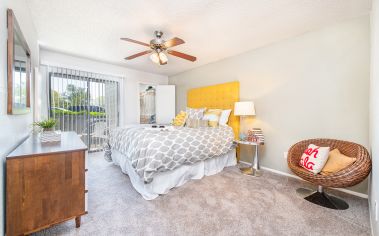 Bedroom at MAA Park luxury apartment homes in Hermitage, TN