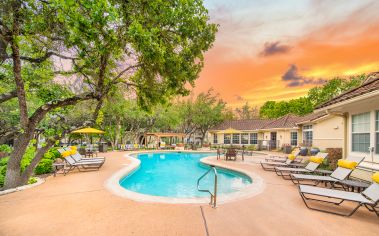 Pool at Colonial Grand at Canyon Pointe luxury apartment homes in Austin, TX