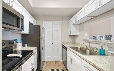 Updated Model Kitchen at MAA Quarry Oaks in Austin, TX