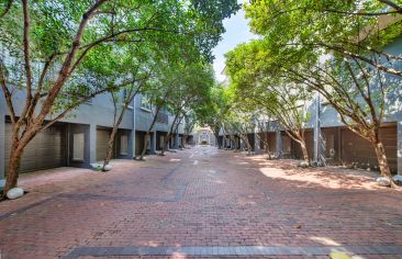 Garages at MAA Abbey in Dallas, TX