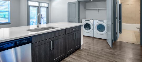 Kitchen at MAA Copper Ridge luxury apartment homes in Dallas, TX