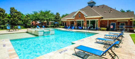 Pool at MAA Copper Ridge luxury apartment homes in Dallas, TX