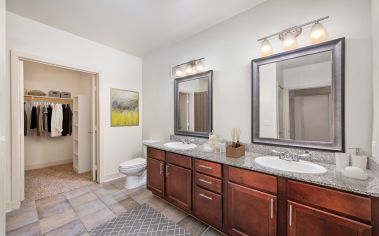 Staged Bathroom at MAA Eastside in Dallas, TX