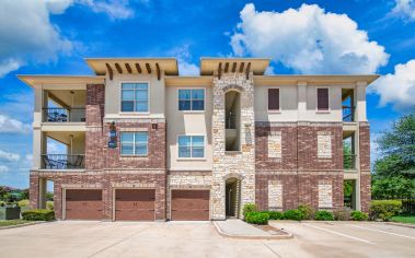 Exterior Building at MAA Fairview in Dallas, TX