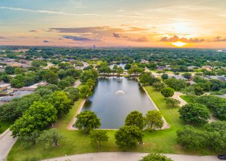 Grounds at MAA Highlands North luxury apartment homes in Dallas, TX