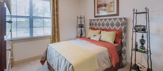 Bedroom at MAA Lowes Farm luxury apartment homes in Mansfield, TX