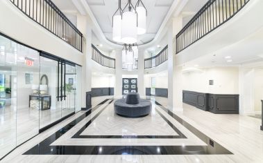 Lobby at MAA Worthington luxury apartment homes in Dallas, TX