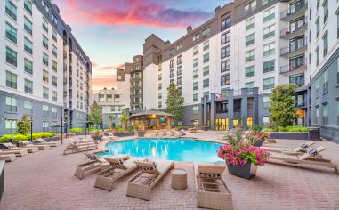 Pool at MAA Worthington luxury apartment homes in Dallas, TX