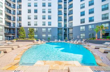 Pool at MAA Worthington luxury apartment homes in Dallas, TX