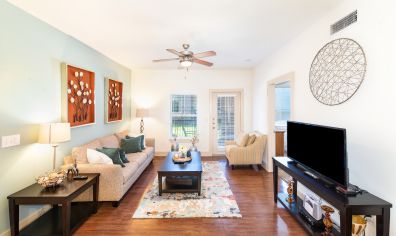 Living area at MAA Grand Cypress luxury apartment homes in Houston, TX