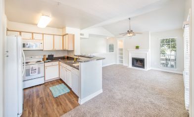 Dining room at MAA Ranchstone luxury apartment homes in Houston, TX