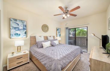 Bedroom at MAA Valleywood in Houston, TX