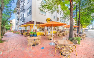 Restaurant and retail at Post Midtown Square luxury apartment homes in Houston, TX