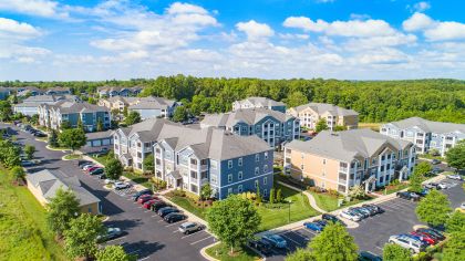 Grounds at MAA Seasons luxury apartment homes in Fredericksburg, VA