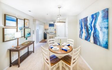 Dining area at Colonial Village at Waterford luxury apartment homes in Richmond, VA