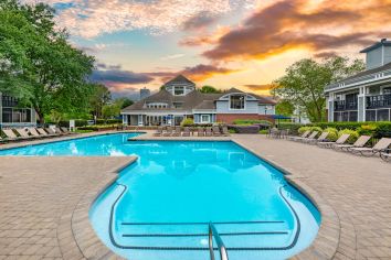 Pool at MAA Pavilion Place luxury apartment homes in Midlothian, VA