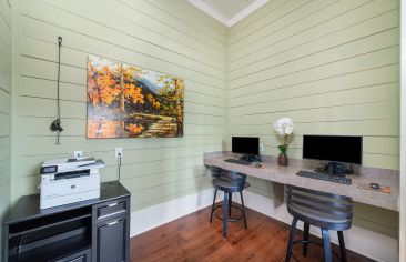 Business center at MAA West Creek luxury apartment homes in Richmond, VA