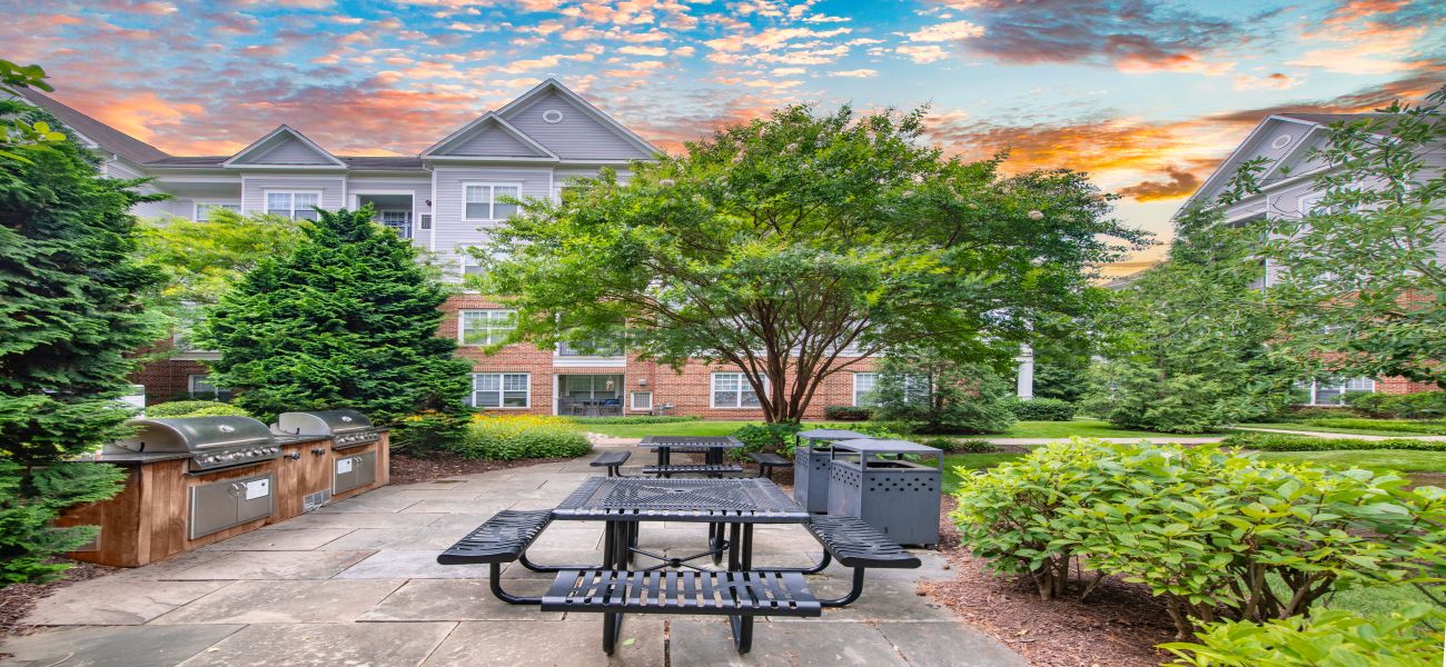 Post Fallsgrove Luxury Apartments in Rockville, MD