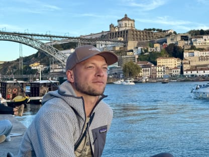 Maciek with Emi in Porto, Portugal