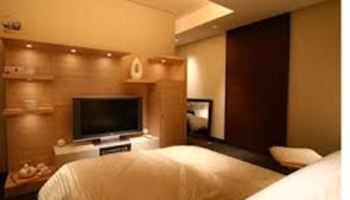 寝室でテレビの配置は おすすめ高さ 大きさのテレビ台をご紹介