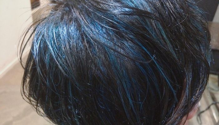 ブルーブラックのメンズヘアは暗めがイケてる 相性抜群の髪型紹介
