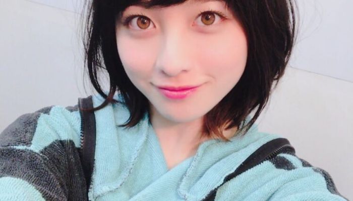 橋本環奈髪型 髪色まとめ 人気の清楚ミディアムショート オーダー アレンジ法も