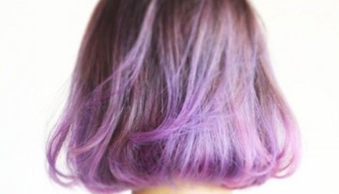 紫系ヘアカラーで大人感をプラス 秋 冬シーズン人気カラーまとめ ヘアカラー