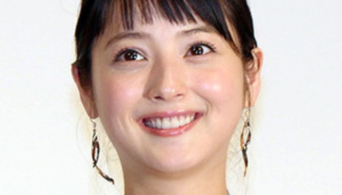 佐々木希の前髪が可愛すぎる オーダー方法や切り方をご紹介