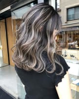 市販ヘアカラーでアッシュに染めるのにはコツがある セルフでも大丈夫