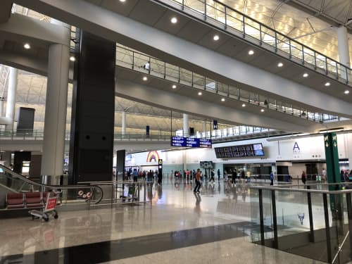 香港とマカオを繋ぐ世界最長の港珠澳大橋 香港側乗り場B4バス