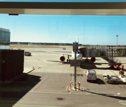 バルセロナの風景　飛行機　空港