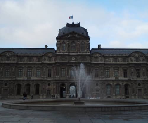 フランス ルーブル美術館