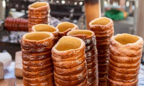 ハンガリー ブダペスト土産 キュルテーシュカラーチ