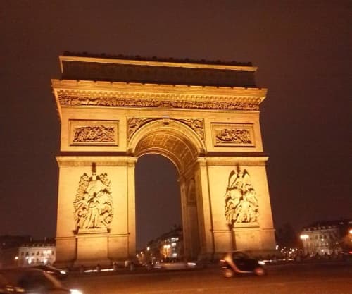 フランス ライトアップされた凱旋門