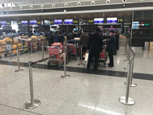 瀋陽空港での高麗航空チェックインカウンター