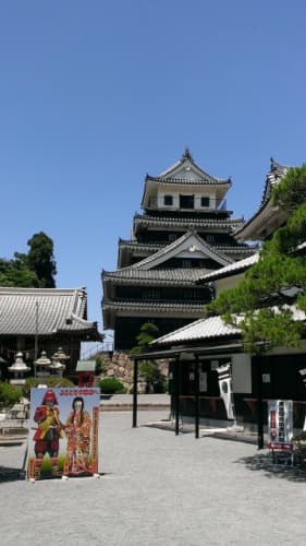 中津城