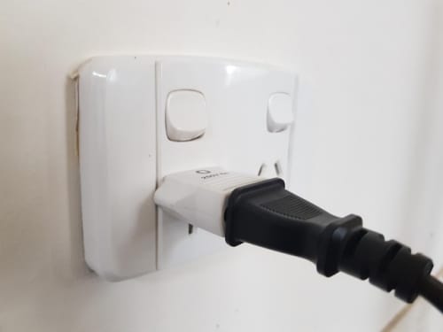 オーストラリアの電源 コンセントの注意点 変圧器 変換プラグは必要 オーストラリアの電源 コンセントの注意点 変圧器 変換プラグは必要