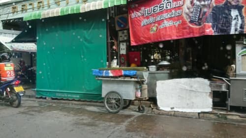 タイの裏通り