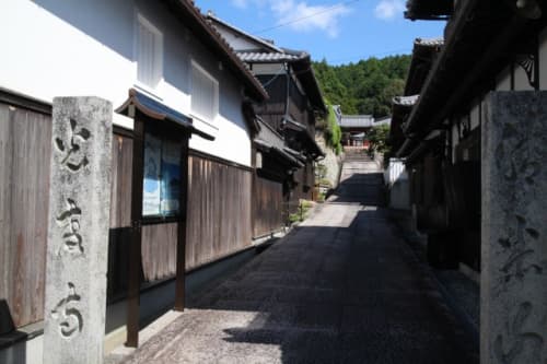 卯之町 町並み