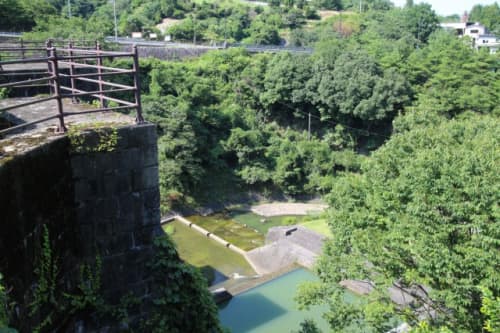 豊稔池堰堤　上から