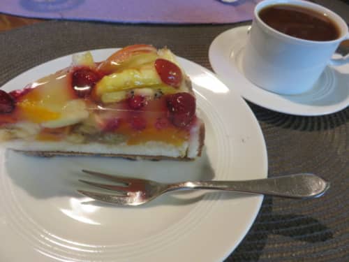 ドイツのケーキは甘くてデカい 在住者イチオシのxmas限定のシュトレンとは ドイツのケーキは甘くてデカい 在住者イチオシのxmas限定のシュトレンとは