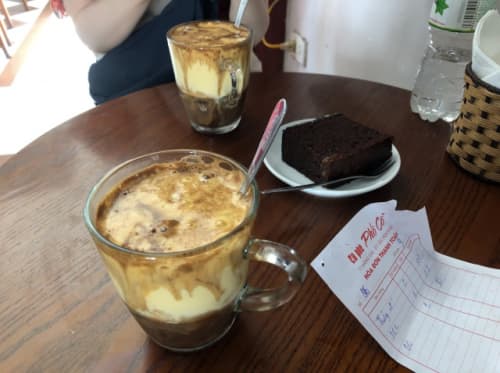 ハノイ名物エッグコーヒー。