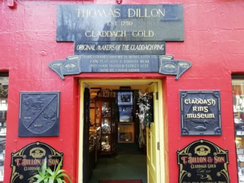 Thomas Dillons